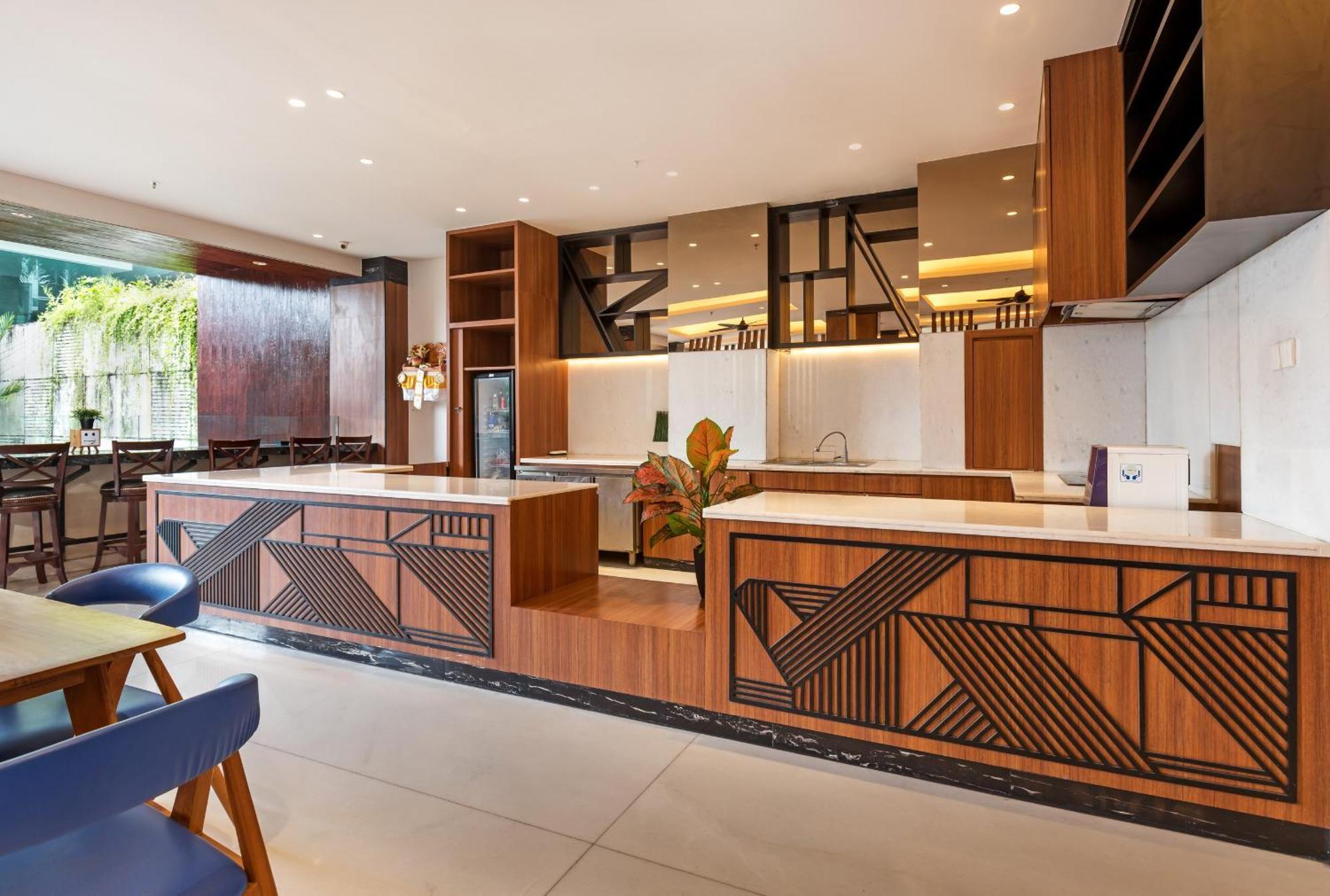 Boss Legian Hotel Extérieur photo