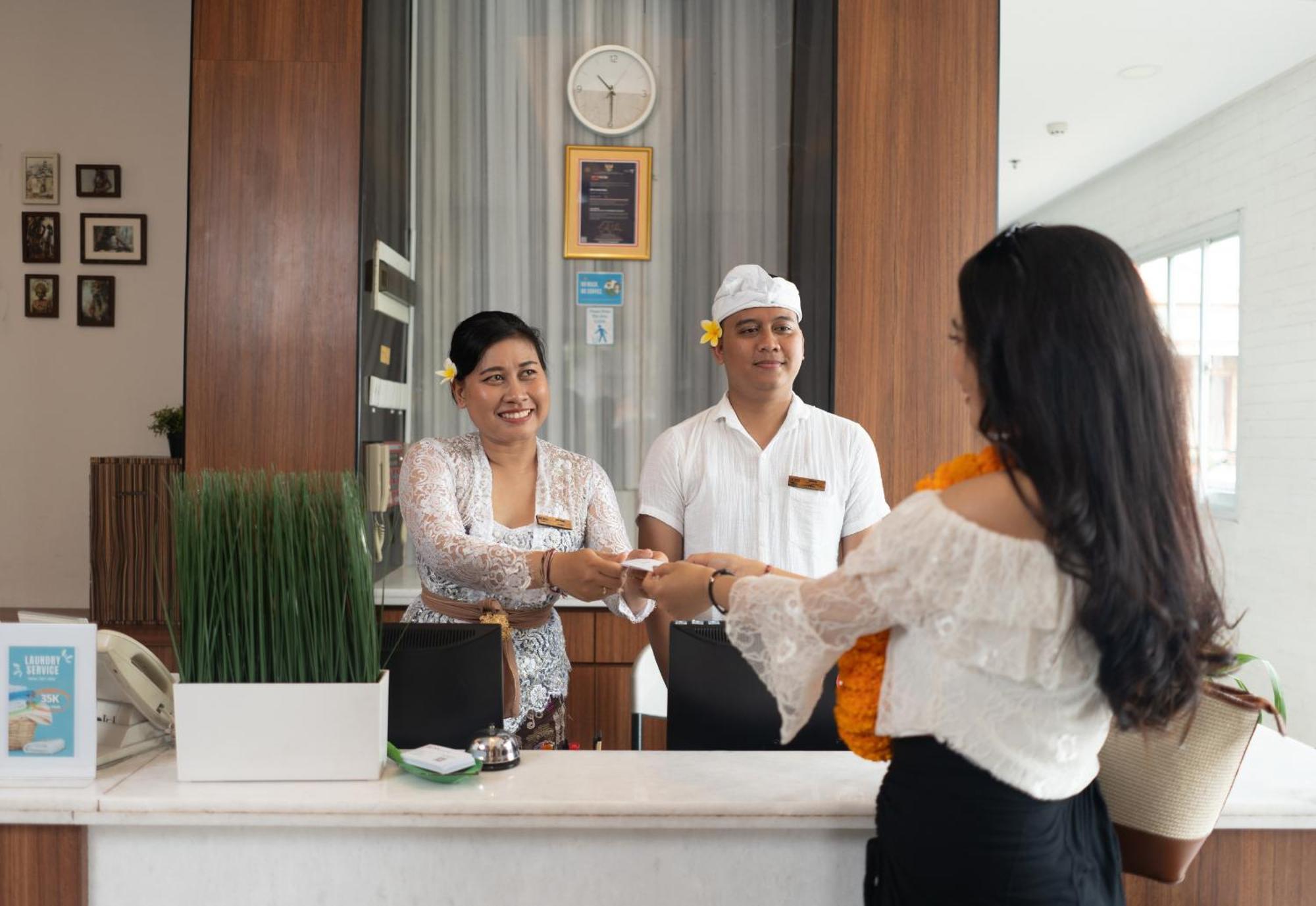 Boss Legian Hotel Extérieur photo